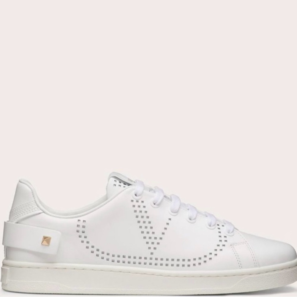 NWT Valentino Women’s Rockstud Sneakers